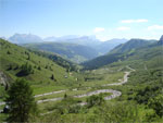 gal/2010/07 - Sella Ronda Bike Day 2010/05 - SellaRonda_Bike_Day/03 - Il mitico Passo Pordoi/_thb_8verso-il-pordoi_03.jpg